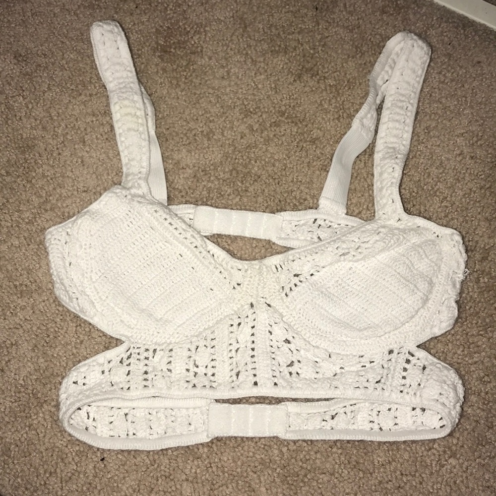 Indah white bikini top size S